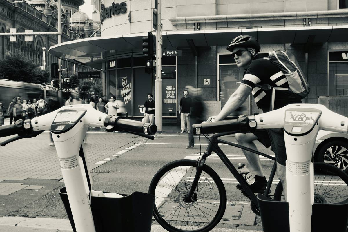 Urban Cycling Safety: 7 Proven Tips to Avoid Dangerous Mistakes